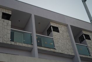 1 (4)